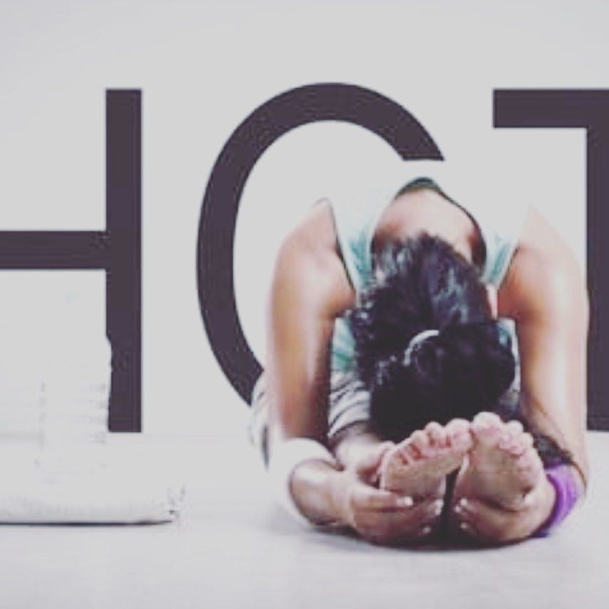 Les dangers du Hot Yoga : pourquoi éviter Bikram ?